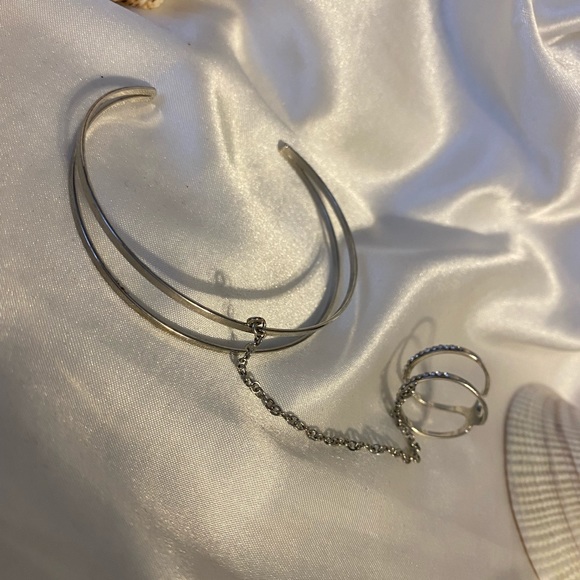 Silver Bracelet chained with silver diamond gemmed ring 💍 - Picture 7 of 13